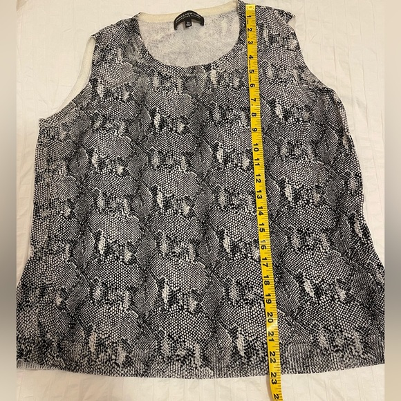 Jones New York sz 2X knit cardigan and top set in great condition very classy - Picture 8 of 13